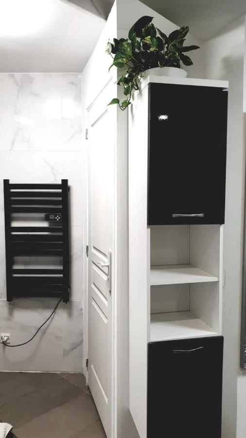 Jolie Appartement Avec 2 Chambres Partagees パリ エクステリア 写真